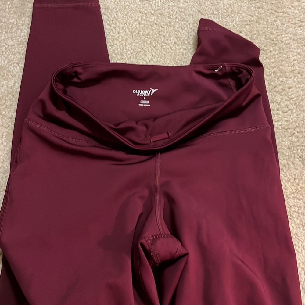 Old Navy Active Leggings